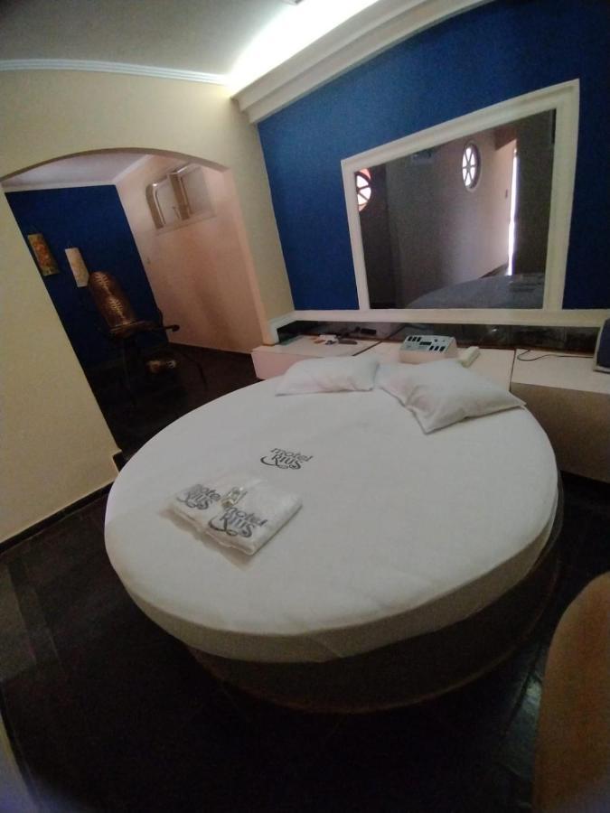 Love hotel Rius Araras